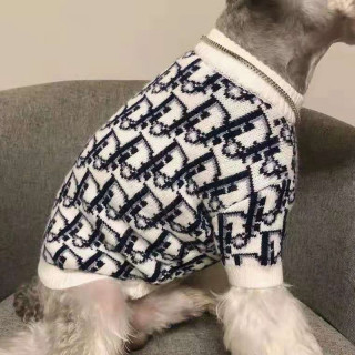 ディオール猫犬セーター とmoncler ペット冬服 とバーバリー 犬ハーネスセット Igucu